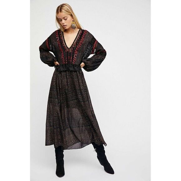 NEW FREE PEOPLE  STARRY NIGHT EMBROIDERED DRESS - Picture 1 of 4